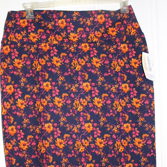 NWT LuLaRoe Cassie Pencil Skirt Floral Print Sz XL - Picture 1 of 4